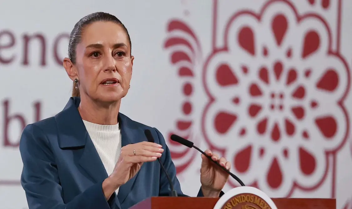La presidenta Claudia Sheinbaum señaló que corresponde a la FGR indagar el huachicol fiscal y aseguró que no habrá impunidad. Cortesía