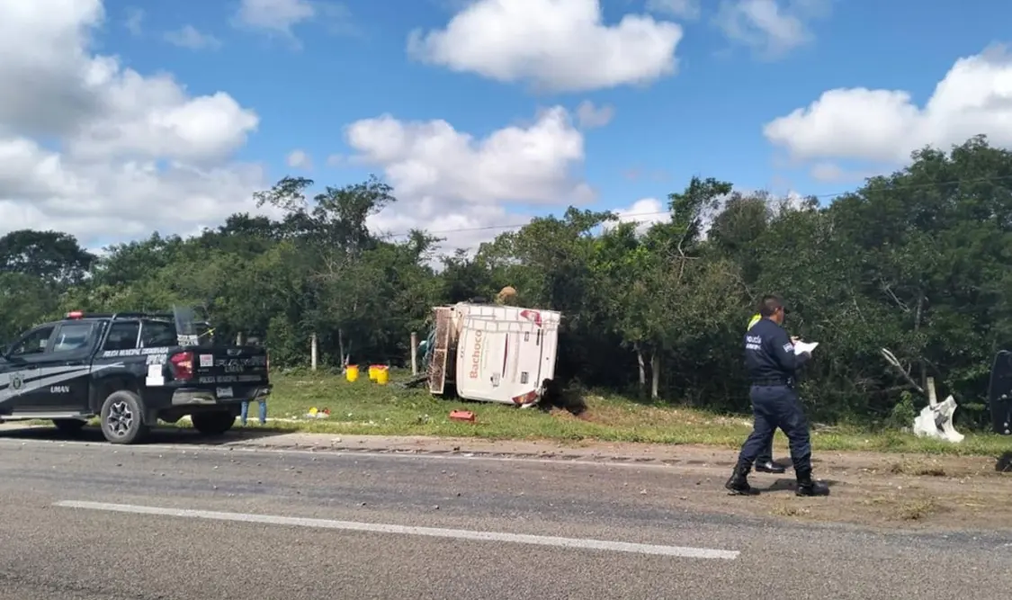 Nuevo accidente en carretera deja 25 heridos