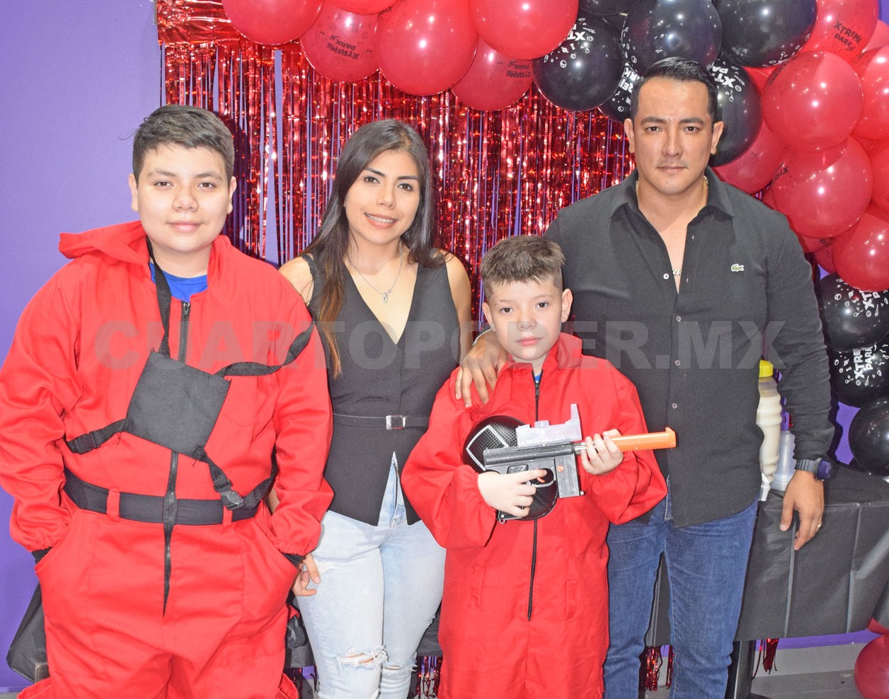 Divertida celebración para Alexander