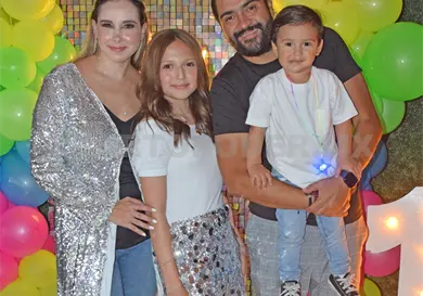 Catalina celebra 12 años