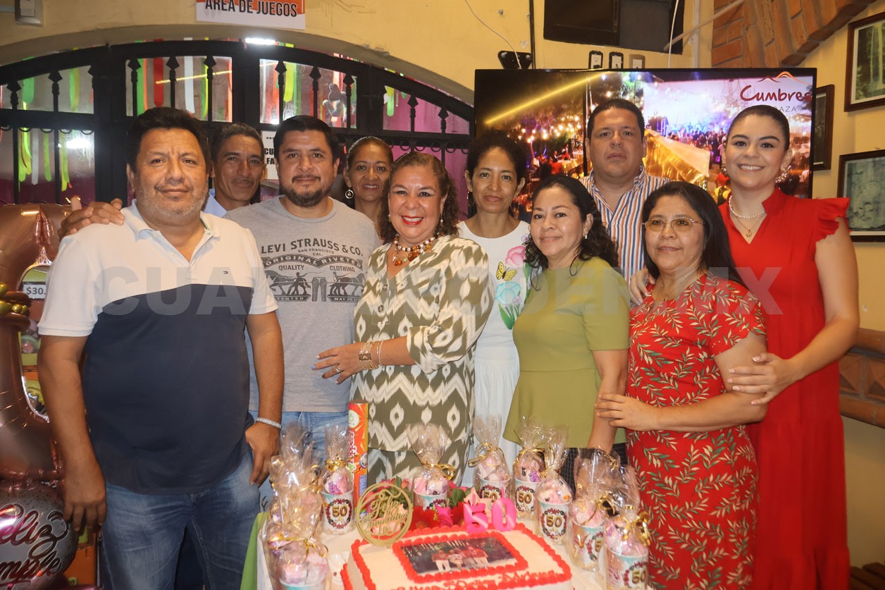 Adriana festejó sus 50 años