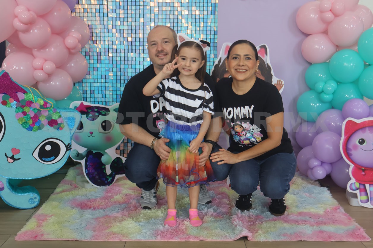 ¡Muchas felicidades, Danna!
