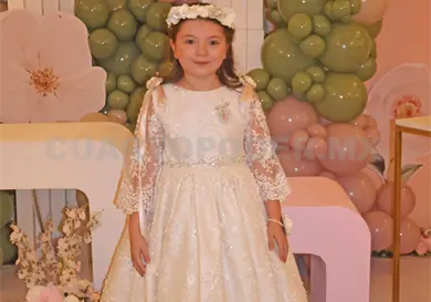 Ivanna María recibió el sacramento