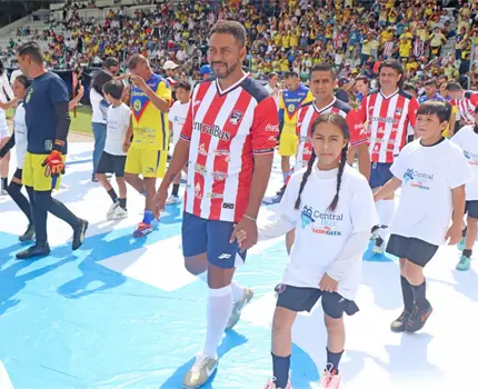 Chivas se lleva el Partido de Leyendas