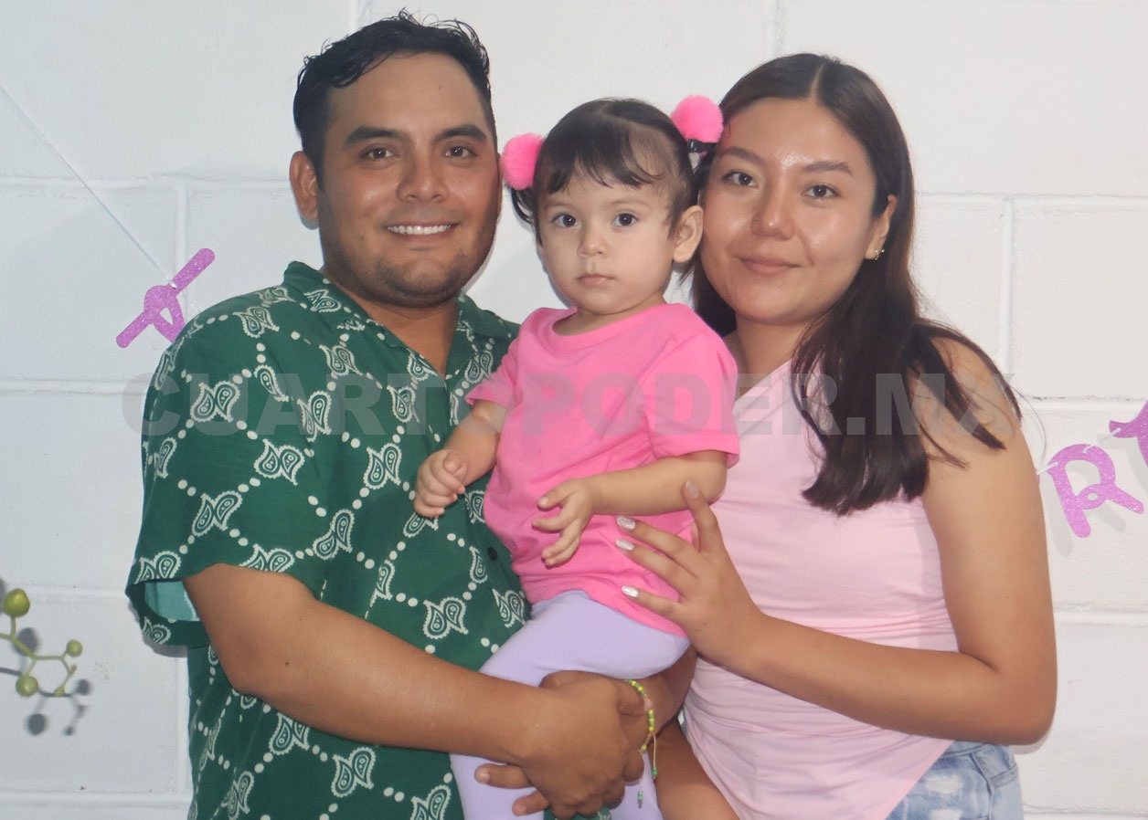 ¡Muchas felicidades Sofía Victoria!