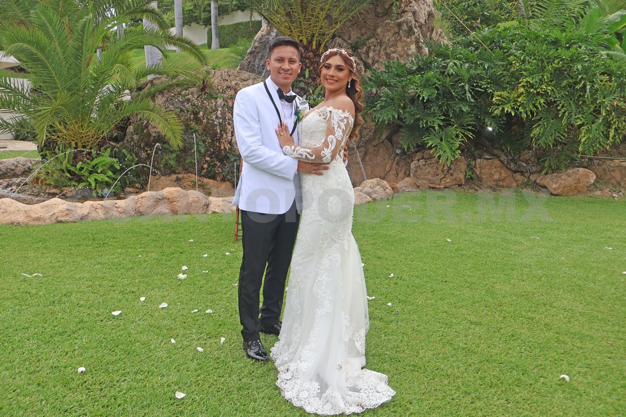Montse y Salvador unieron sus vidas