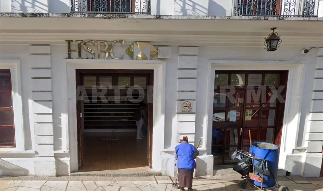 La sucursal del Banco HSBC cerró de manera definitiva, causando inconformidad entre muchos clientes. Cortesía