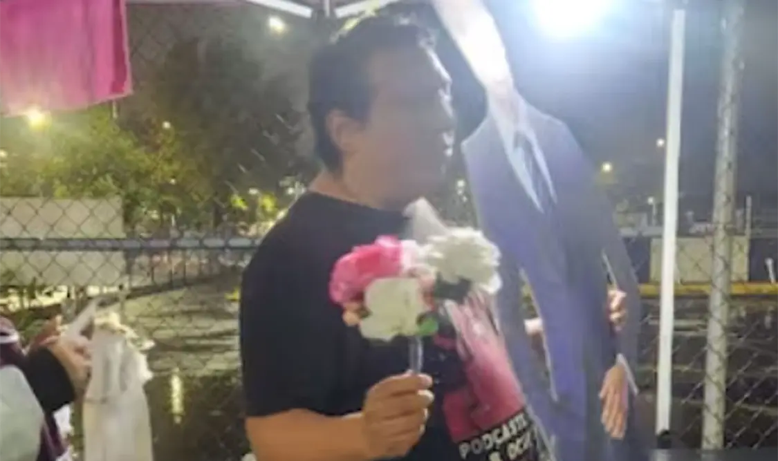 Fans “se casan” con Chayanne