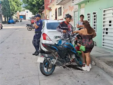 Impactan a motociclista y resulta policontundido