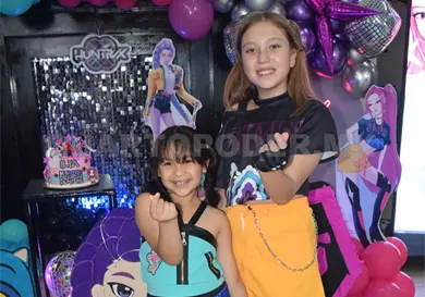 Ilia y Azul festejan su cumpleaños Ilia y Azul festejan su cumpleaños