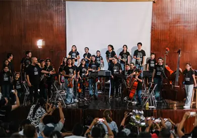 Sinfonietta lucha por mantener sueño