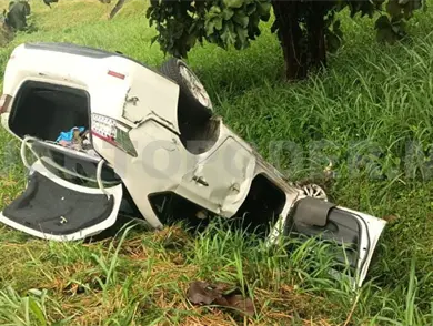 Volcadura salda con tres personas lesionadas