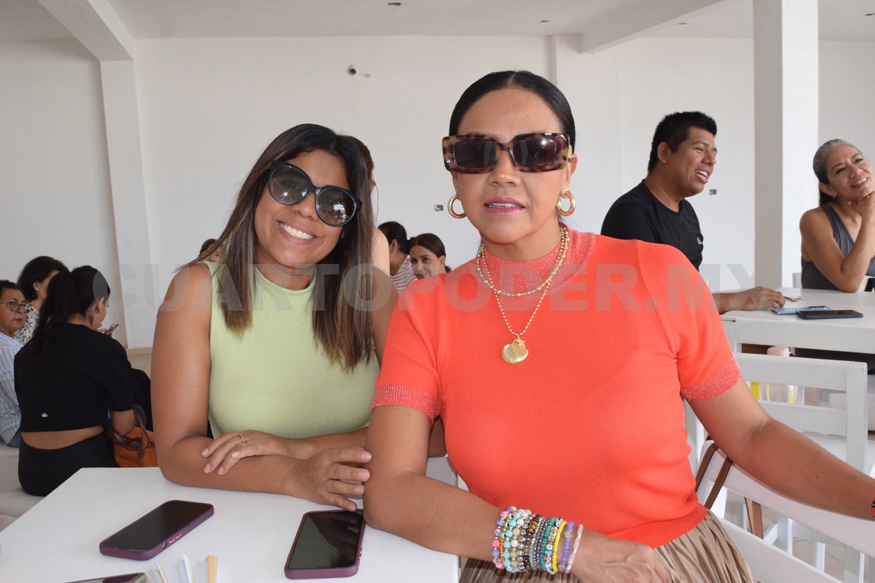 Magui y Renata realizan su sueño