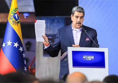 No a los golpes de estado dados por la CIA: Maduro