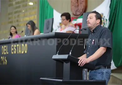 Modificación del escudo, debe ir a consulta popular