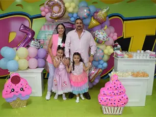 Nicole cumple 7 años