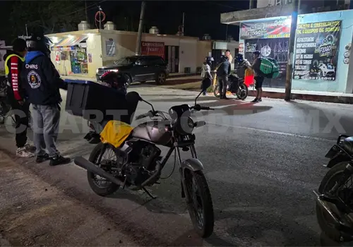 Golpean a repartidor en un percance vial