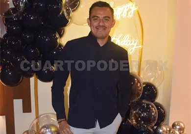 Celebrando un año más Celebrando un año más