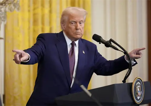 Cientos de miles protestan contra Donald Trump