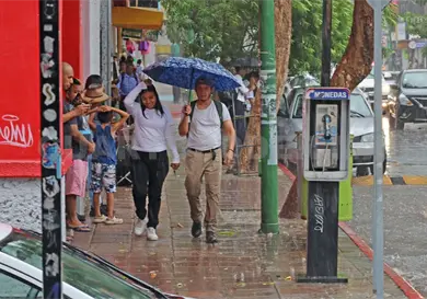Lluvias persistentes por frente frío 8