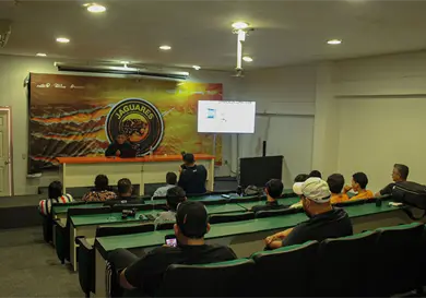 Brindan charlas en el Estadio Zoque Brindan charlas en el Estadio Zoque