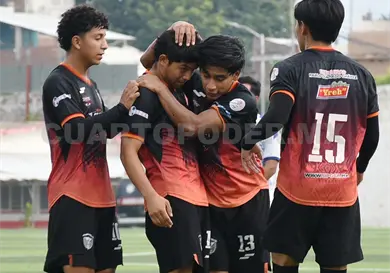 Daniel Cruz es colíder de goleo del grupo 2 Daniel Cruz es colíder de goleo del grupo 2