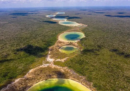 Síijil Noh Há y sus siete lagunas Síijil Noh Há y sus siete lagunas