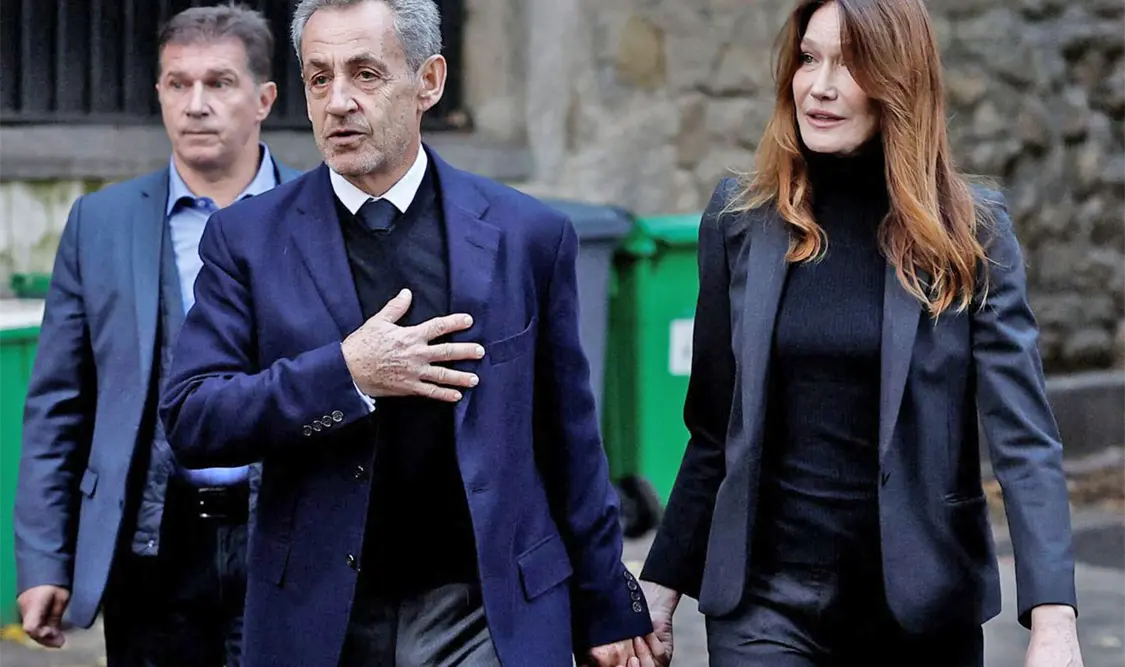 Sarkozy junto a su esposa, Carla Bruni. Cortesía