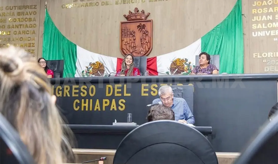 Sesión ordinaria presidida por la diputada Alejandra Gómez Mendoza. CP