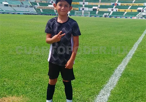 "Cuichita Jr.", el niño que juega con el corazón