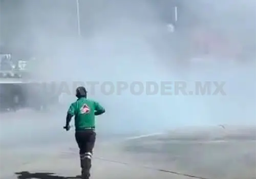 Evitan explosión en gasolinera tras accidente