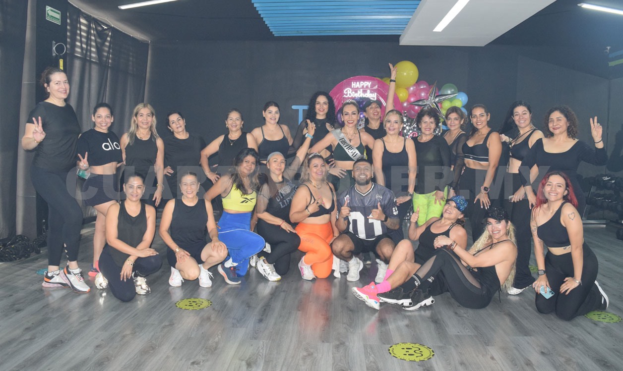 Fiesta sorpresa para Claudia
