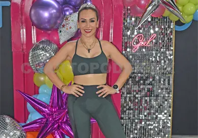 Fiesta sorpresa para Claudia Fiesta sorpresa para Claudia