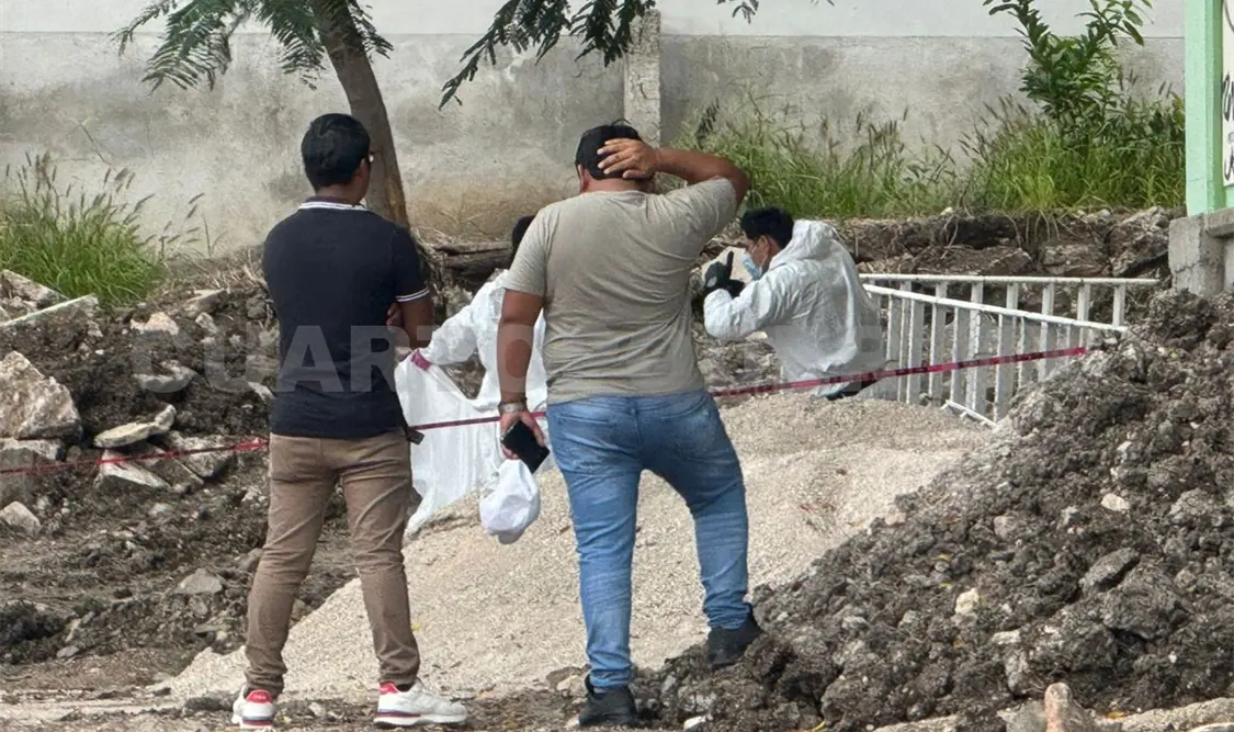 Acordonaron la zona donde murió de manera inesperada el hombre de aproximadamente 50 años. Ulises Villalobos / CP