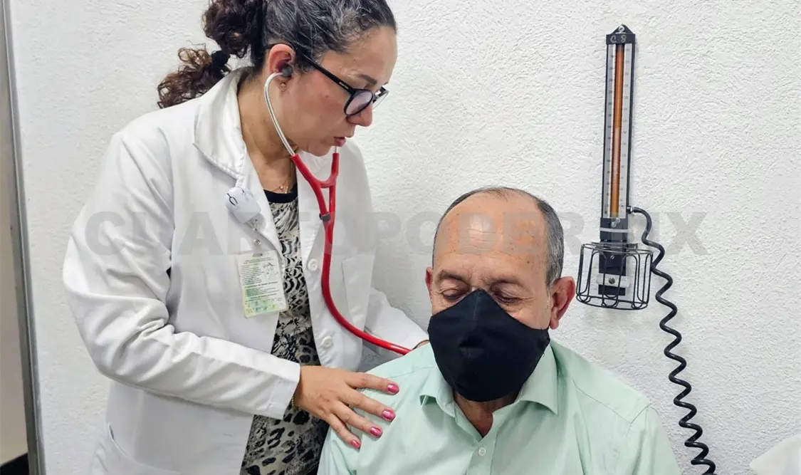 El especialista dijo que la comunidad médica y la población deben saber más de estos padecimientos. Diego Pérez / CP