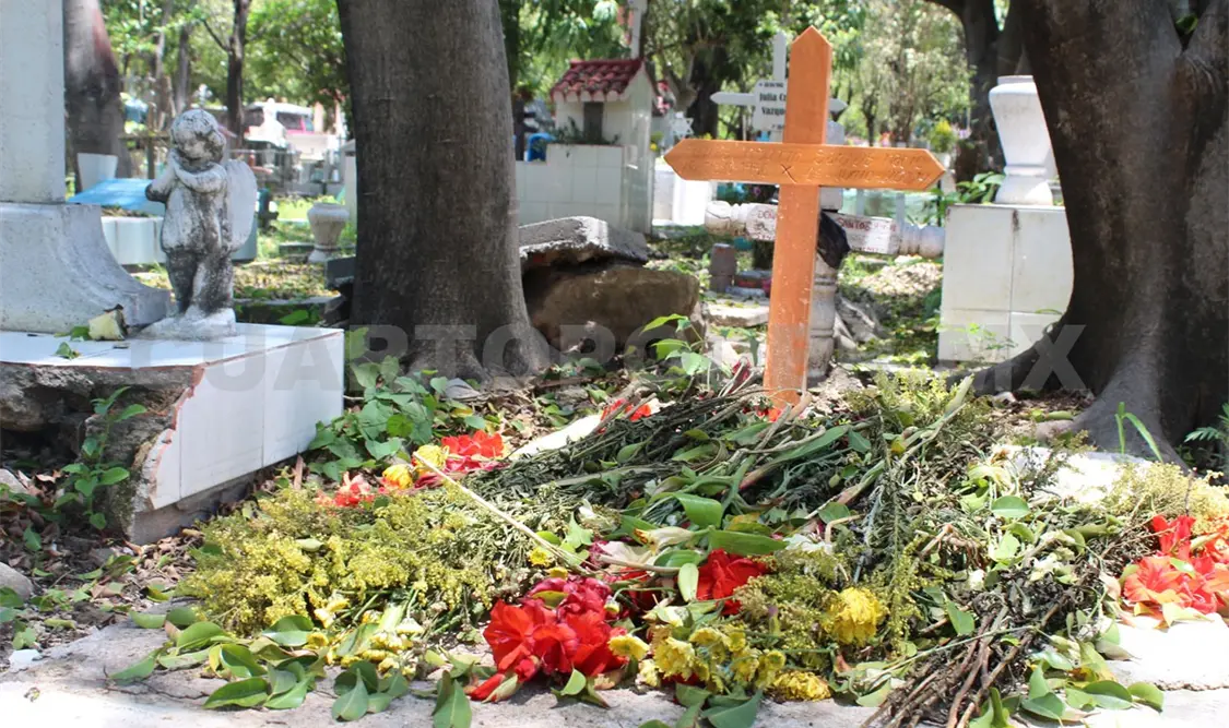 Señalan la construcción de gavetas o nichos para el próximo año en el panteón Municipal y San Marcos. Diego Pérez / CP