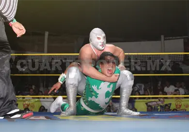 SantoJr. hace historia en Tuxtla SantoJr. hace historia en Tuxtla