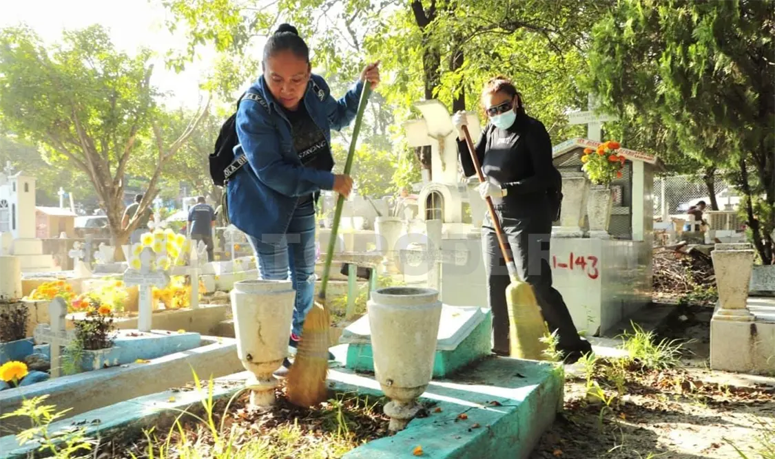 Los terrenos para realizar entierros tiene precios variados. CP