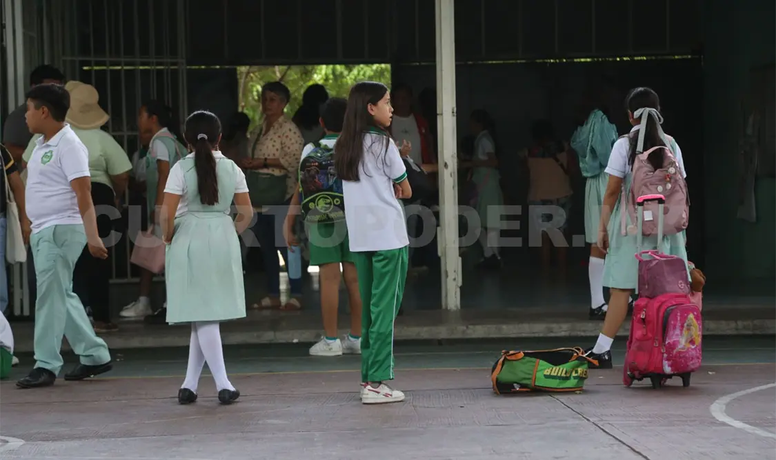 El alto consumo de refrescos y bebidas azucaradas y la necesidad de bajarlo ha entrado a discusión otra vez. Carlos López / CP