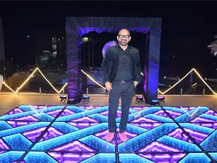 Muchas felicidades, Carlos Muchas felicidades, Carlos