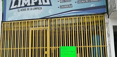 Trabajadores de limpieza exigen pago de salarios Trabajadores de limpieza exigen pago de salarios