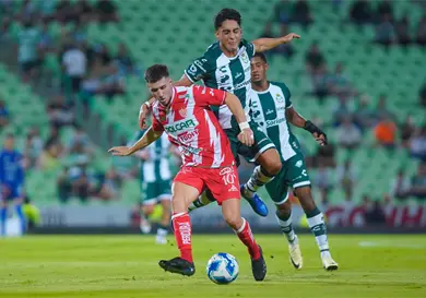 Necaxa y Santos, en la cuerda floja