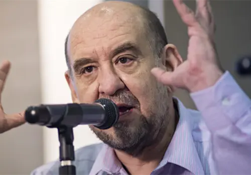 Indagan en la locura de Carlota Indagan en la locura de Carlota