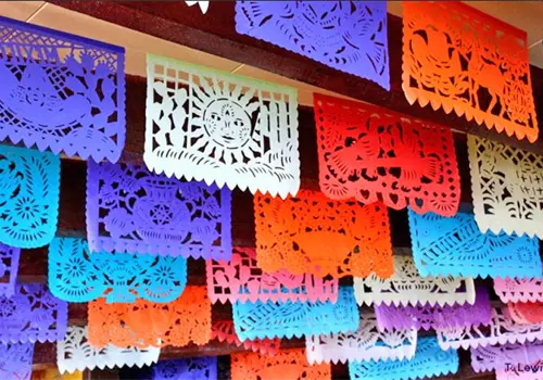 ¿Qué significa el papel picado? ¿Qué significa el papel picado?