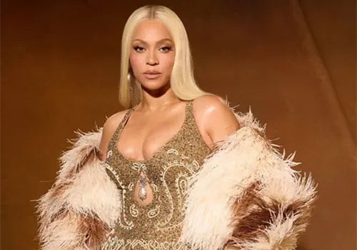 Se sometieron a operaciones estéticas