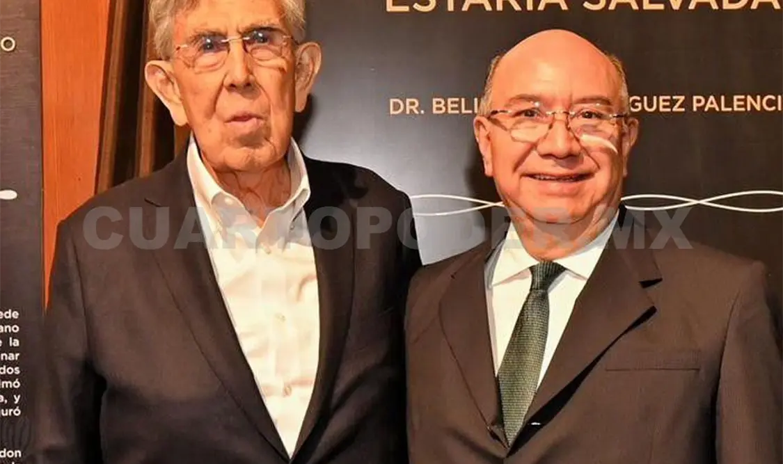 Gómez Aranda atestiguó la entrega de las Llaves de la Ciudad a Cuauhtémoc Cárdenas en representación del gobernador. CP