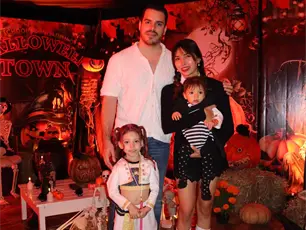 American School celebra Halloween