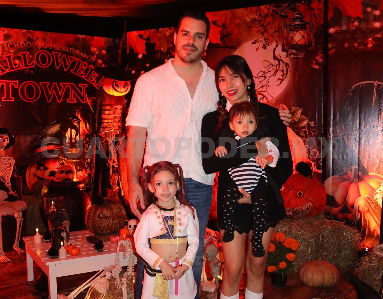 American School celebra Halloween