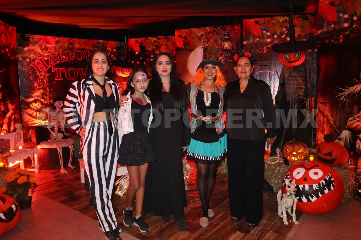 American School celebra Halloween