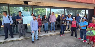 Protestan en CFE tras dos meses sin luz en zona alta